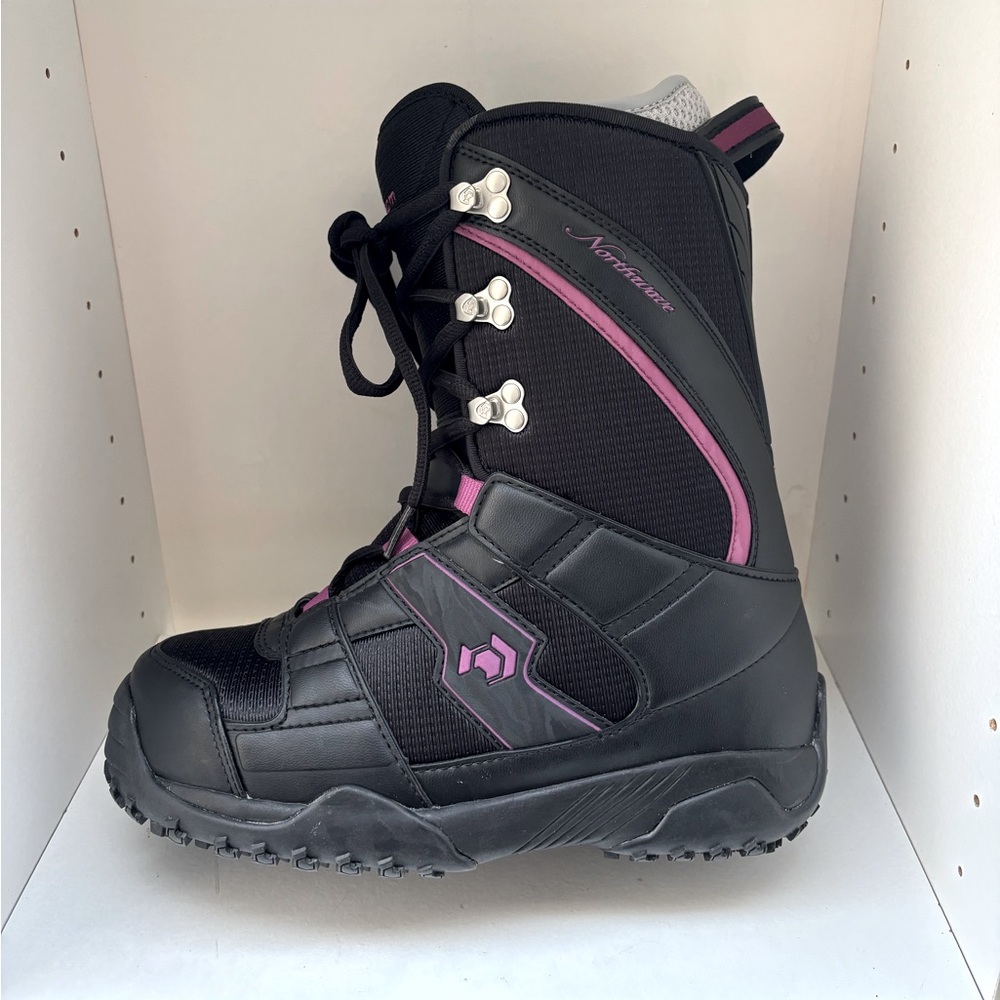 $250 Northwave Freedom Linered Snowboard Boots men kid youth 4-5-5.5 black NEW